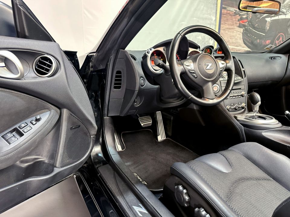 NISSAN 370Z Roadster V6 3.7 328ch BVA7 Pack Level 2 - Le Hangar Bordelais - image 16