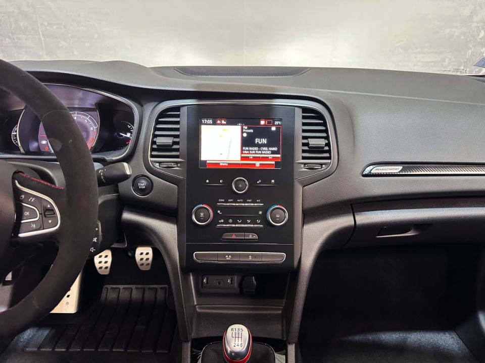 RENAULT MEGANE RS Trophy R 1.8 TCE 300ch BVM6 Pack Record 17/500 - Le Hangar Bordelais - image 11