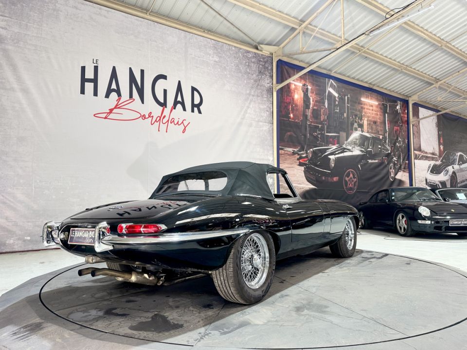 JAGUAR TYPE-E série 1 Cabriolet L6 4.2 265ch BVM4 - Le Hangar Bordelais - image 19