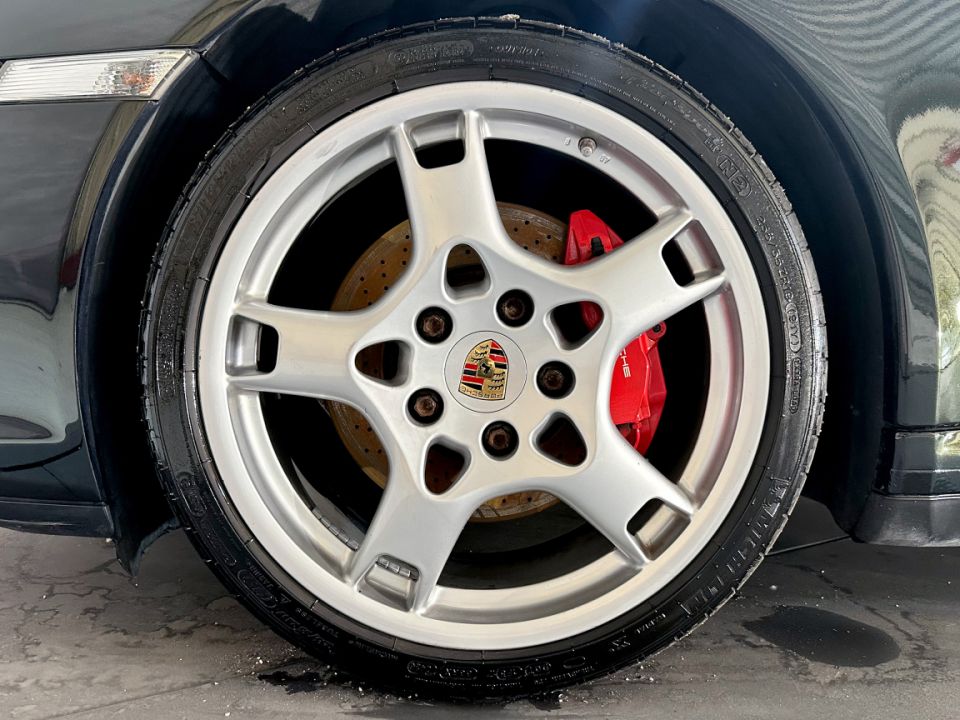 PORSCHE 911 Type 997 Carrera 4S Cabriolet 3.8 355ch BVM6 - Le Hangar Bordelais - image 15