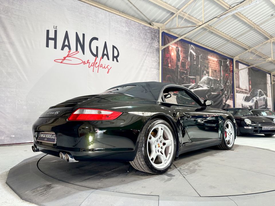 PORSCHE 911 Type 997 Carrera 4S Cabriolet 3.8 355ch BVM6 - Le Hangar Bordelais - image 18