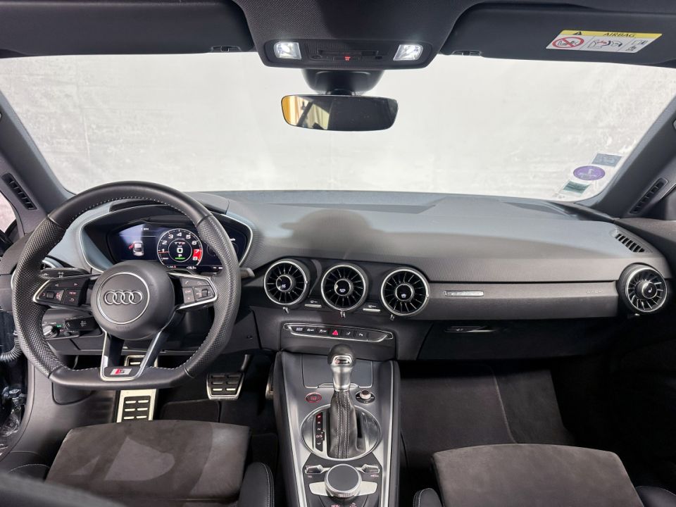 AUDI TTS COUPE 40 TFSI 2.0 306ch S-Tronic 7 Quattro - Le Hangar Bordelais - image 9
