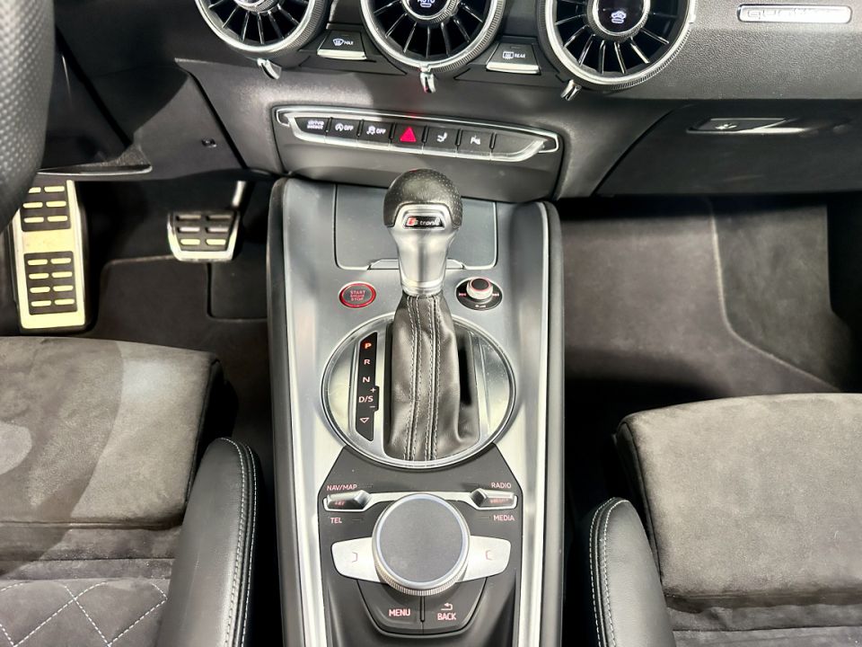 AUDI TTS COUPE 40 TFSI 2.0 306ch S-Tronic 7 Quattro - Le Hangar Bordelais - image 19