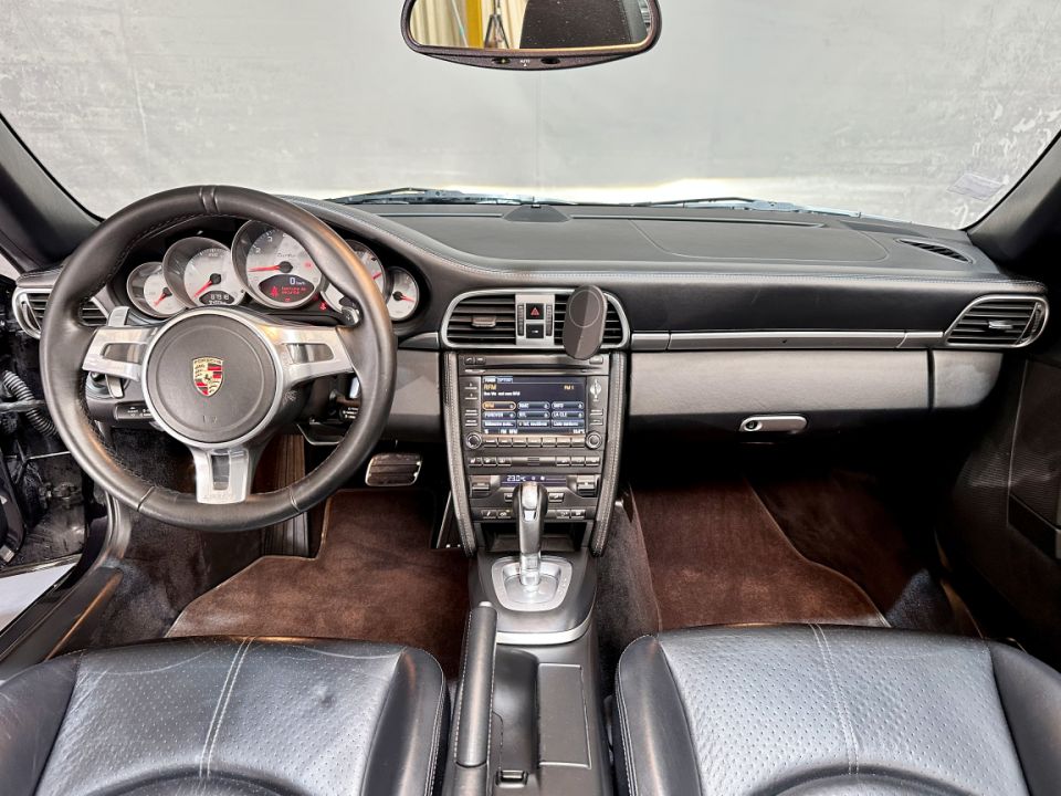 PORSCHE 911 Type 997.2 Turbo Cabriolet 3.8 500ch PDK7 - Le Hangar Bordelais - image 9