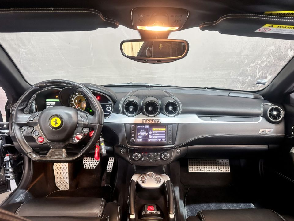 FERRARI FF V12 6.3 660ch BVA7 - Le Hangar Bordelais - image 9