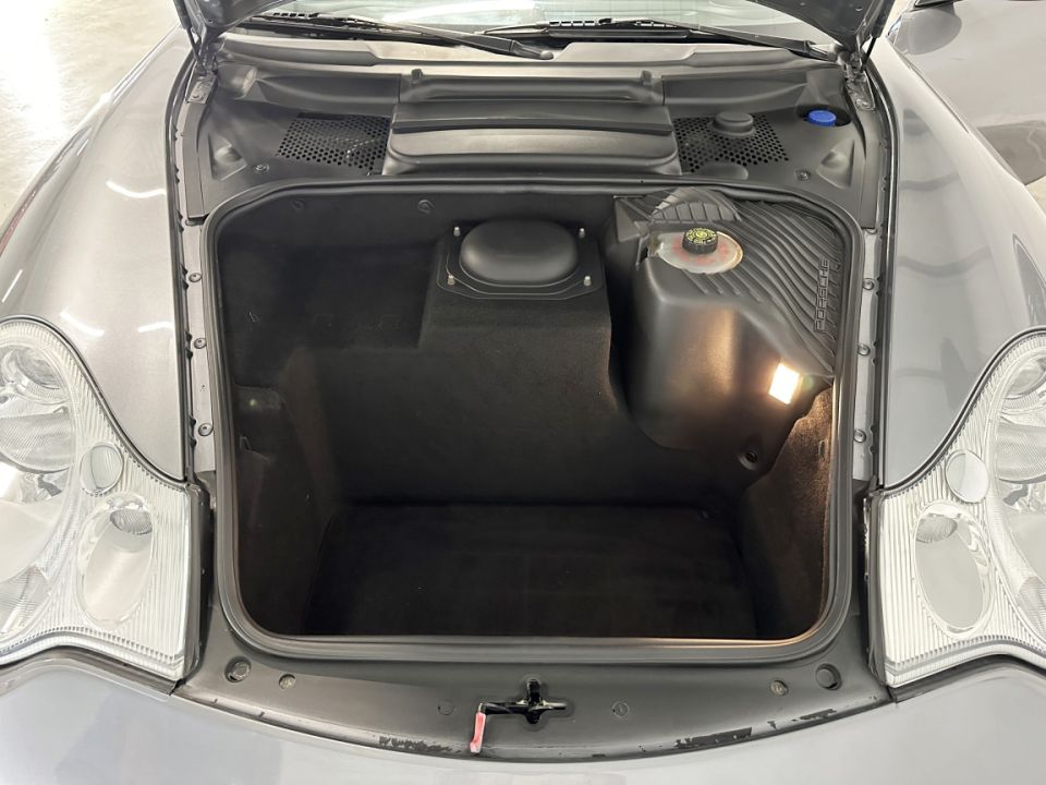 PORSCHE 911 Type 996 Carrera 4S Coupé 3.6 320ch BVM6 - Le Hangar Bordelais - image 20
