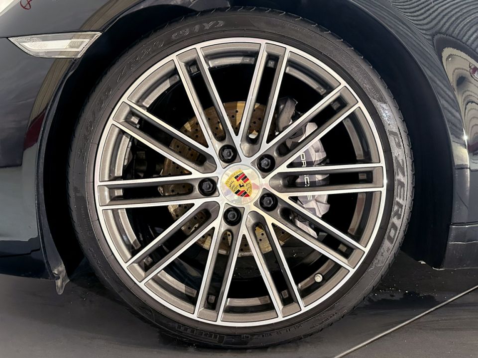 PORSCHE 911 Type 991.2 Carrera Cabriolet 3.0 370ch PDK7 - Le Hangar Bordelais - image 15