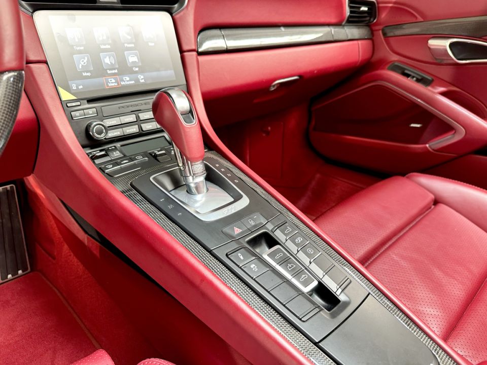 PORSCHE 911 Type 991.2 Carrera Cabriolet 3.0 370ch PDK7 - Le Hangar Bordelais - image 16