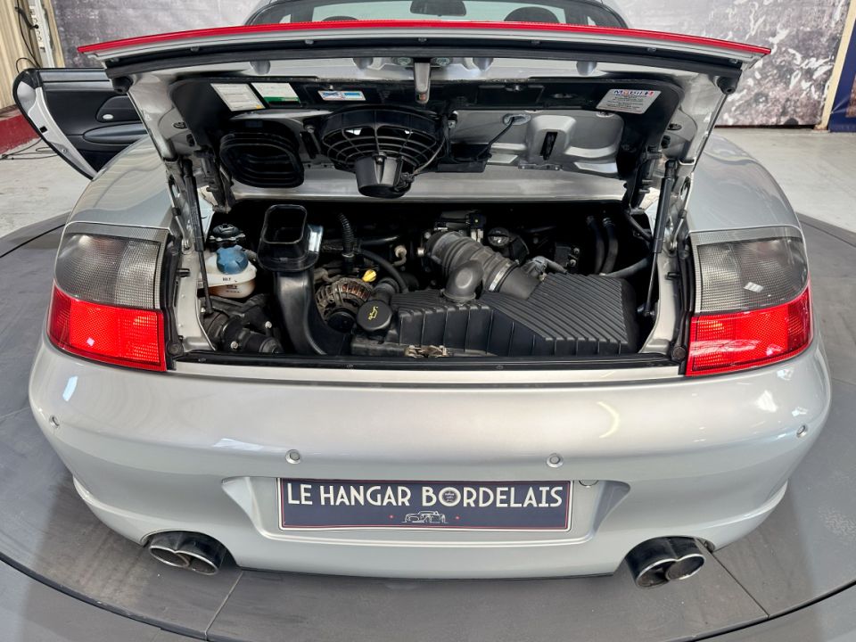 PORSCHE 911 Type 996.2 Carrera 4S Coupé 3.6 320ch BVM6 - Le Hangar Bordelais - image 19