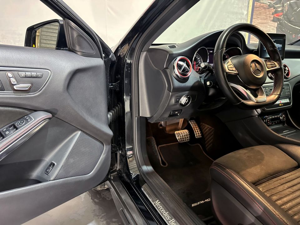 MERCEDES CLASSE GLA 200 CDI 2.2 136ch Fascination 7-G DCT - Le Hangar Bordelais - image 18