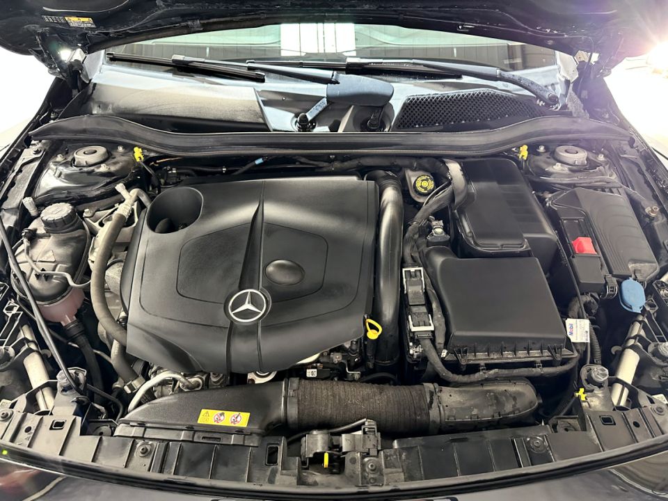 MERCEDES CLASSE GLA 200 CDI 2.2 136ch Fascination 7-G DCT - Le Hangar Bordelais - image 22