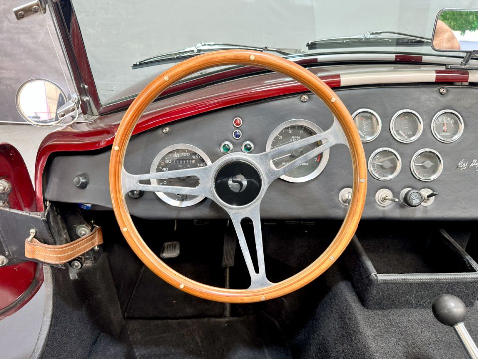 FORD AC COBRA Factory Five MK4 V8 5.0 SMALL BLOCK BVM4 - Le Hangar Bordelais - image 9