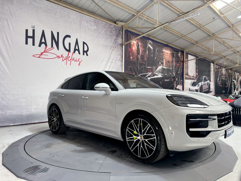 PORSCHE CAYENNE E-Hybrid Coupé V6 3.0 470ch Tiptronic 8 - Le Hangar Bordelais - image 12