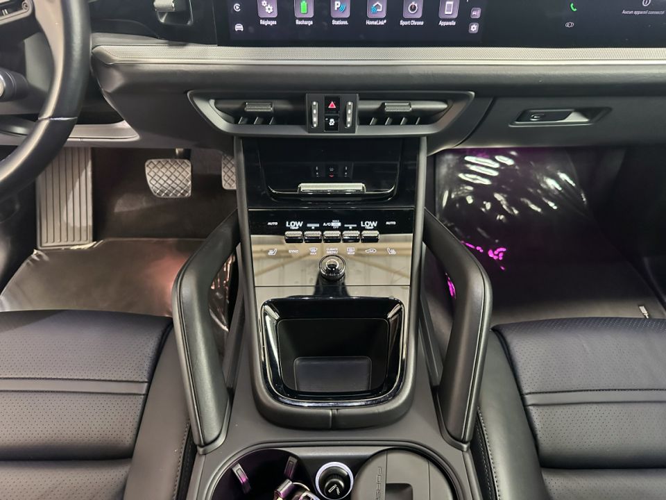 PORSCHE CAYENNE E-Hybrid Coupé V6 3.0 470ch Tiptronic 8 - Le Hangar Bordelais - image 22