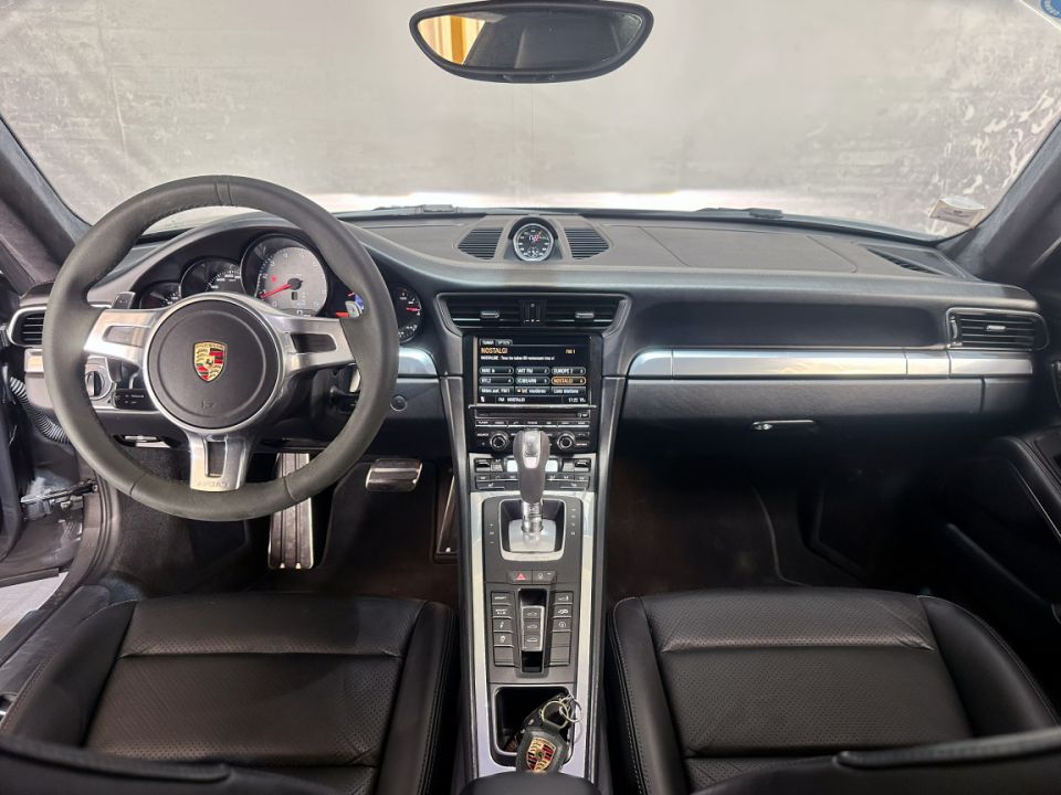 PORSCHE 911 Type 991 Carrera S Coupé 3.8 400ch PDK7 - Le Hangar Bordelais - image 9
