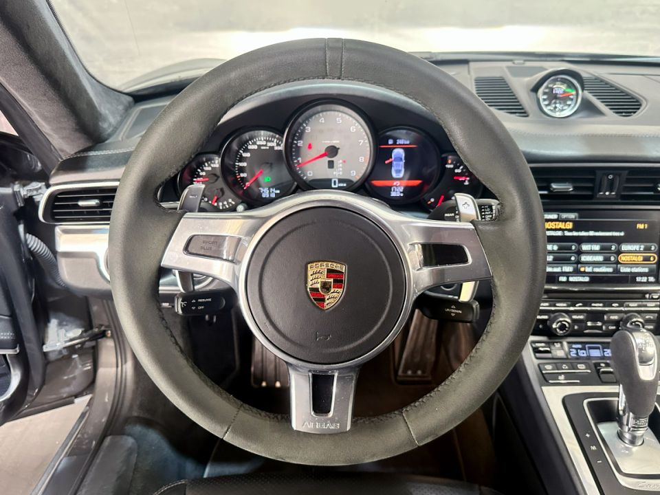 PORSCHE 911 Type 991 Carrera S Coupé 3.8 400ch PDK7 - Le Hangar Bordelais - image 11