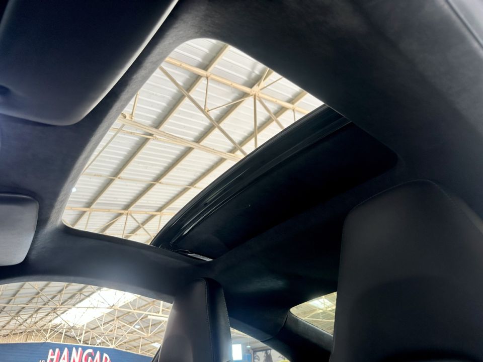 PORSCHE 911 Type 991 Carrera S Coupé 3.8 400ch PDK7 - Le Hangar Bordelais - image 18