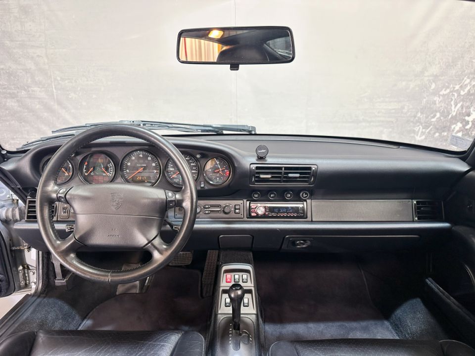 PORSCHE 911 Type 993 Carrera Coupé 3.6 272ch Tiptronic S - Le Hangar Bordelais - image 9