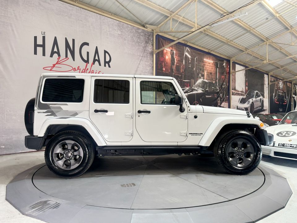 JEEP Wrangler Sahara Unlimited 2.8 CRD 200ch BVA5 Night Eagle BVA5 de 2017 - 39 990 € - image 10