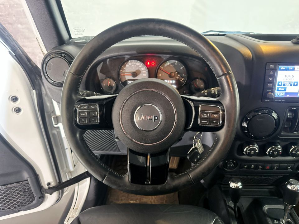 JEEP Wrangler Sahara Unlimited 2.8 CRD 200ch BVA5 Night Eagle BVA5 de 2017 - 39 990 € - image 13