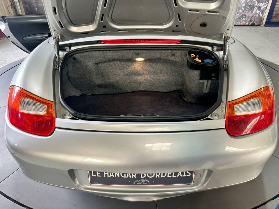 PORSCHE BOXSTER Type 986 2.5 204ch TIptronic - Le Hangar Bordelais - image 19