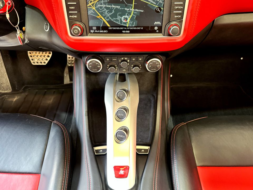 Ferrari California T V8 3.9 Bi-Turbo 560ch BVA7 Cabriolet Rosso Corsa 2016 - 134 990 € - image 20