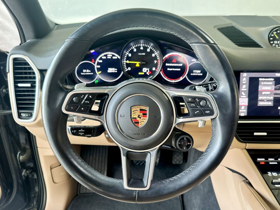 PORSCHE CAYENNE E-Hybrid V6 3.0 462ch Tiptronic8 - Le Hangar Bordelais - image 13