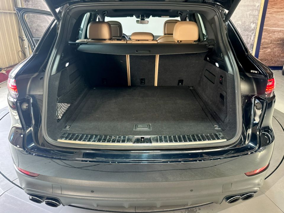 PORSCHE CAYENNE E-Hybrid V6 3.0 462ch Tiptronic8 - Le Hangar Bordelais - image 21