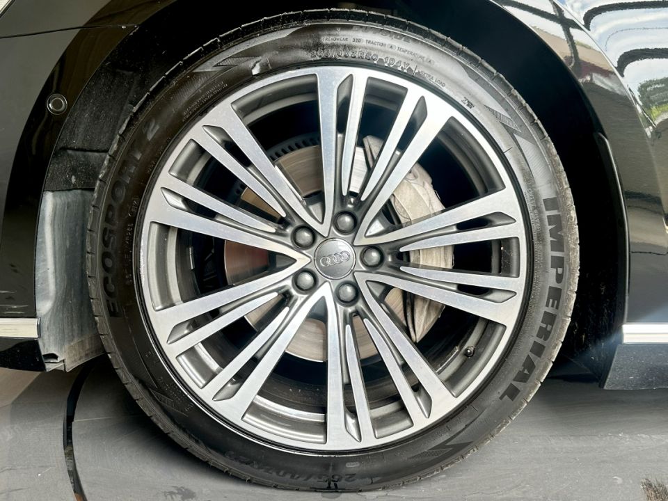 AUDI A8 50 TDI V6 3.0 286ch Tiptronic 8 Quattro Avus Extended - Le Hangar Bordelais - image 15