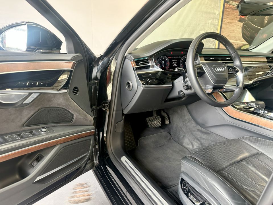 AUDI A8 50 TDI V6 3.0 286ch Tiptronic 8 Quattro Avus Extended - Le Hangar Bordelais - image 18