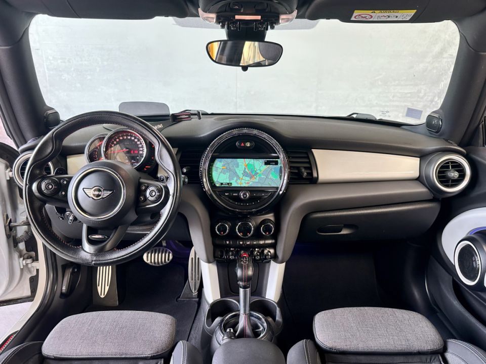 MINI MINI John Cooper Works F56 2.0 231ch BVA6 - Le Hangar Bordelais - image 9
