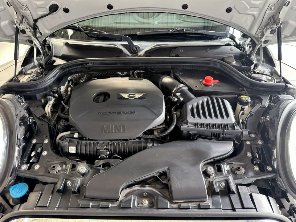 MINI MINI John Cooper Works F56 2.0 231ch BVA6 - Le Hangar Bordelais - image 21