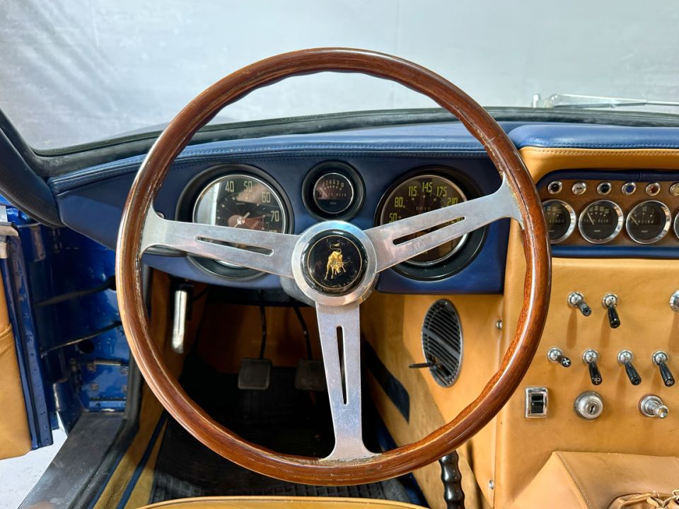 LAMBORGHINI 400 GT 2+2 Superleggera V12 3.9 320ch BVM5 - Le Hangar Bordelais - image 11