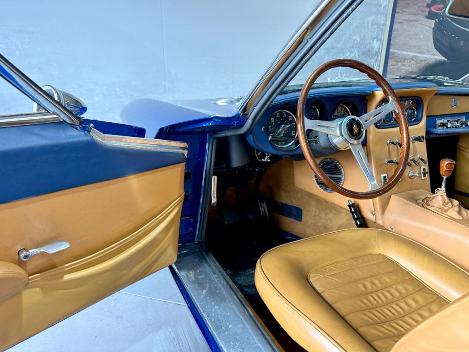 LAMBORGHINI 400 GT 2+2 Superleggera V12 3.9 320ch BVM5 - Le Hangar Bordelais - image 17