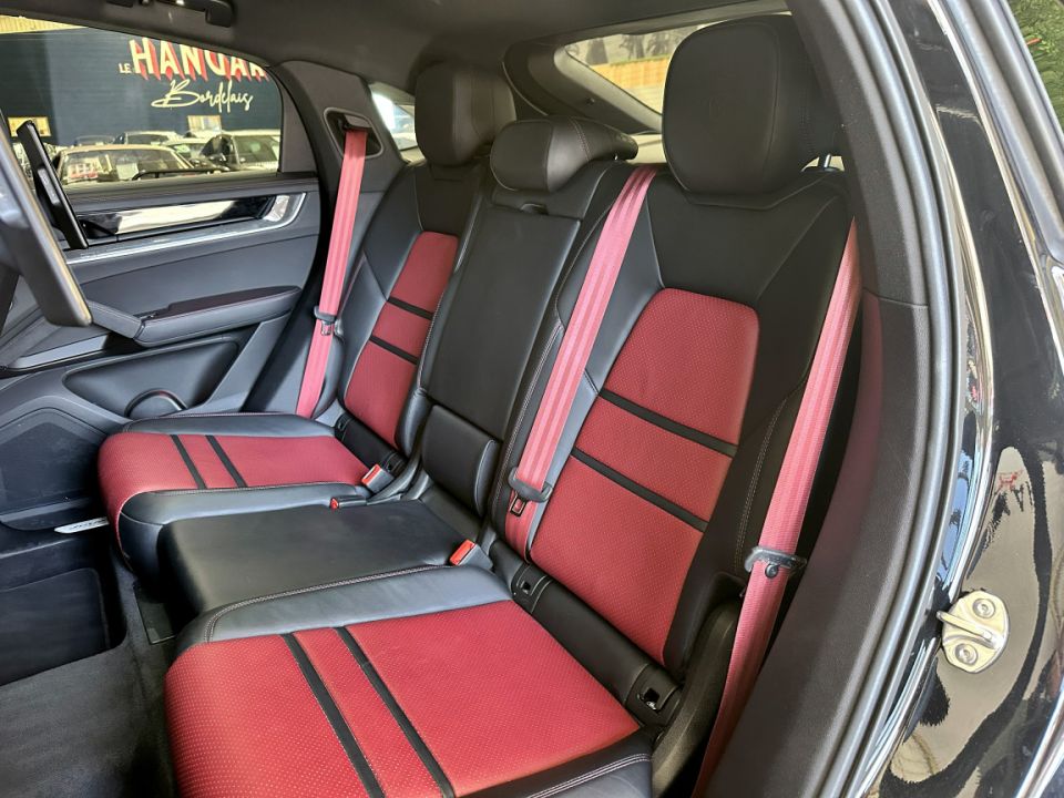 PORSCHE CAYENNE E-Hybrid Coupé V6 3.0 470ch Tiptronic 8 - Le Hangar Bordelais - image 9