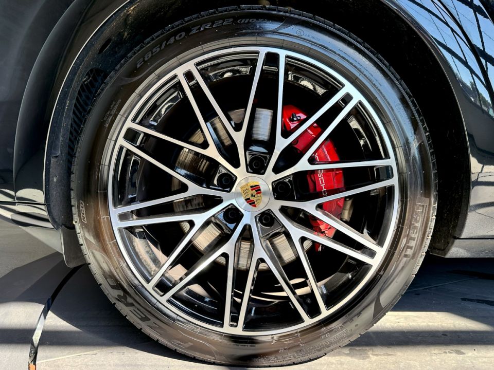 PORSCHE CAYENNE E-Hybrid Coupé V6 3.0 470ch Tiptronic 8 - Le Hangar Bordelais - image 15