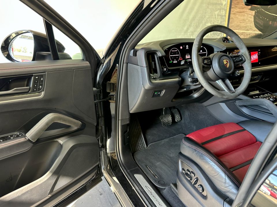 PORSCHE CAYENNE E-Hybrid Coupé V6 3.0 470ch Tiptronic 8 - Le Hangar Bordelais - image 19