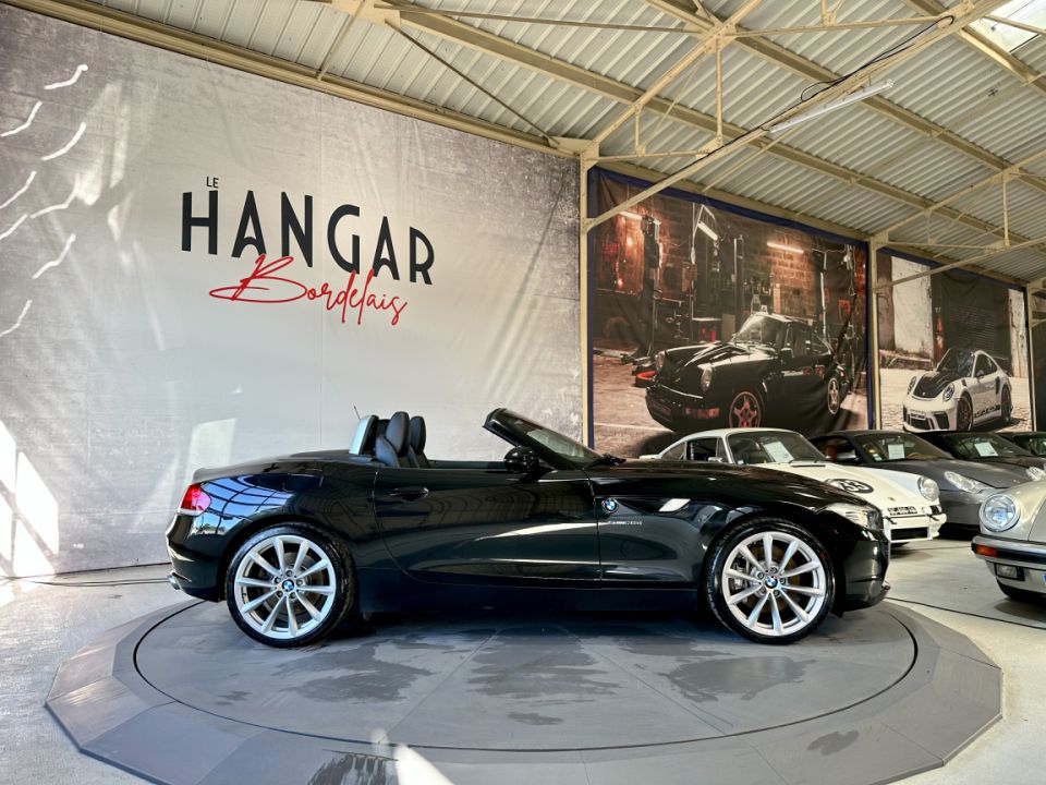 B.M.W. Z4 Roadster sDrive35i L6 3.0 306ch BVM6 Lounge - Le Hangar Bordelais - image 10