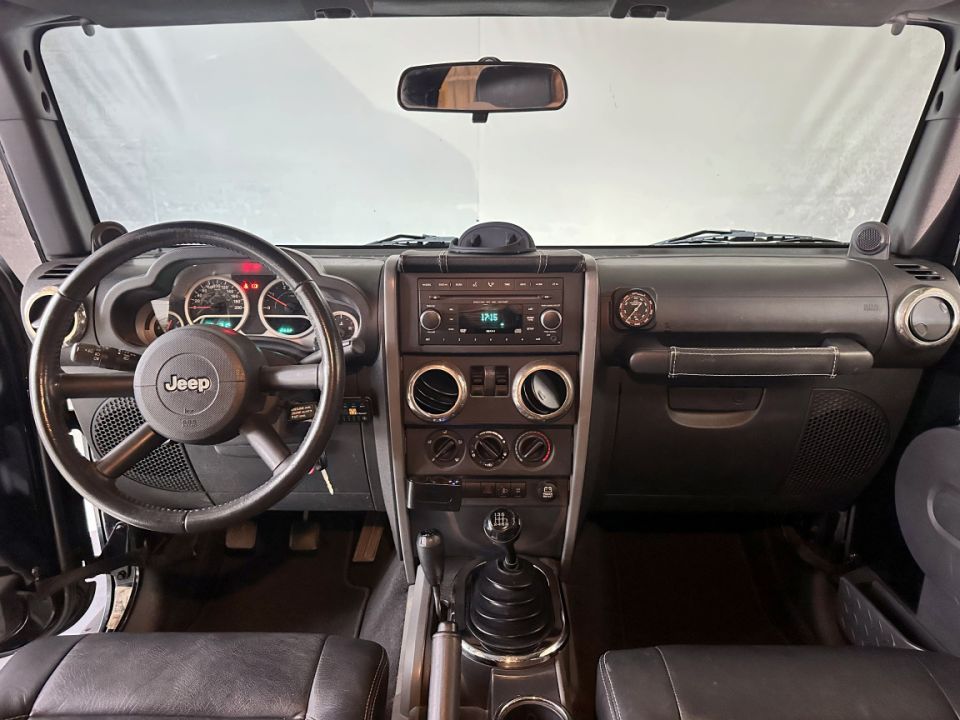 JEEP WRANGLER 2.8 CRD 177ch BVM6 Sport - Le Hangar Bordelais - image 9