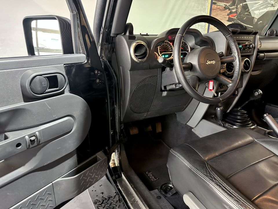 JEEP WRANGLER 2.8 CRD 177ch BVM6 Sport - Le Hangar Bordelais - image 16
