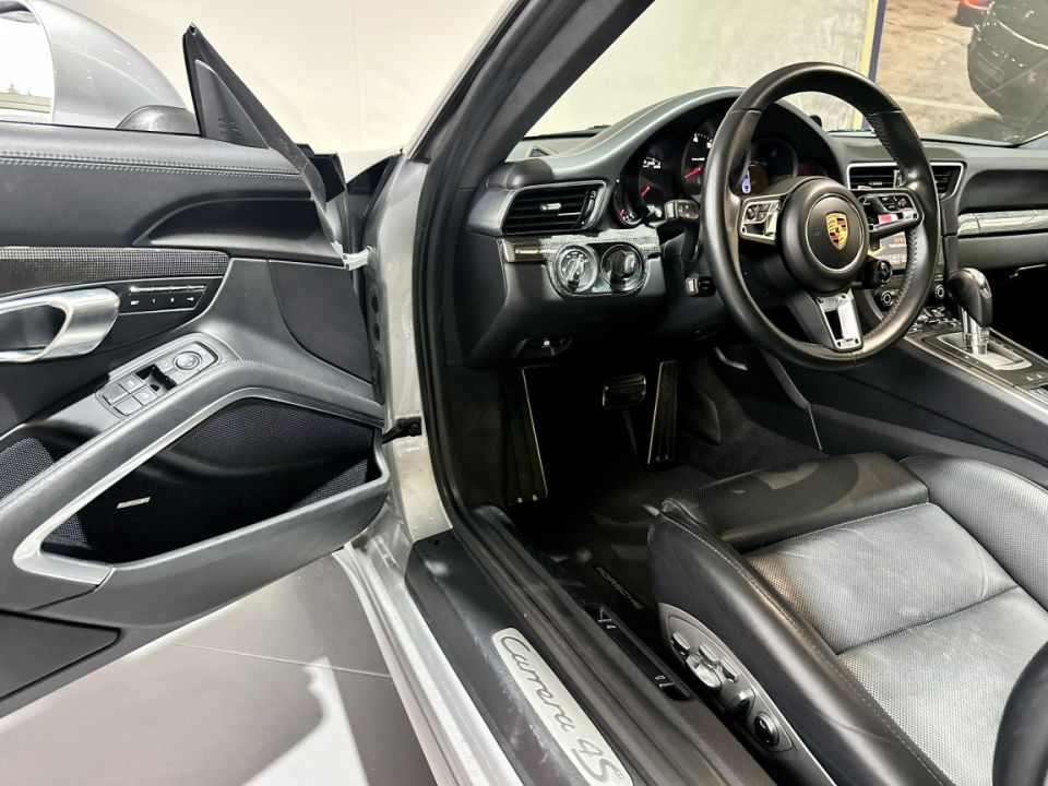 PORSCHE 911 Type 991.2 Carrera 4S Coupé 3.0 420ch PDK7 - Le Hangar Bordelais - image 17
