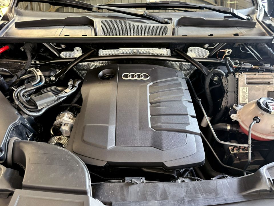 AUDI Q5 SPORTBACK 40 TDI 2.0 204ch S-Tronic 7 Quattro S-Line - Le Hangar Bordelais - image 20