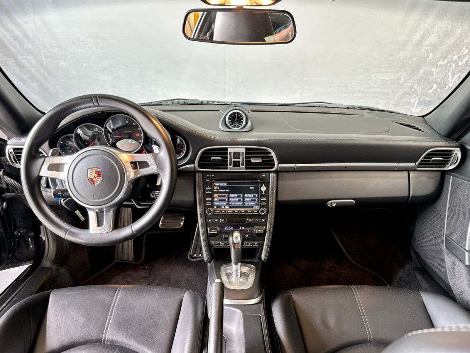 PORSCHE 911 Type 997.2  Carrera S Coupé 3.8 385ch PDK7 - Le Hangar Bordelais - image 9