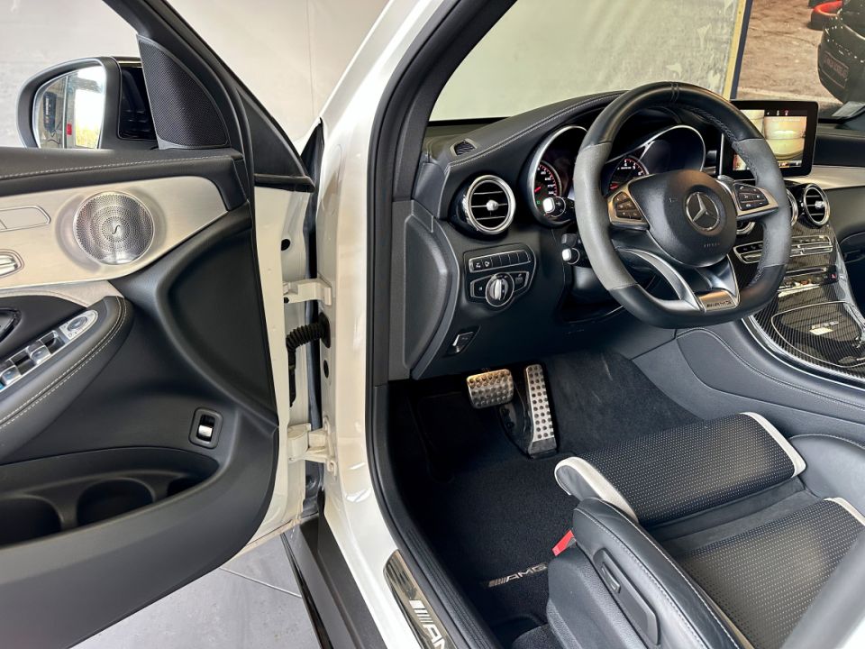 MERCEDES CLASSE GLC 63 S AMG V8 4.0 510ch 9G-Tronic 4Matic+ - Le Hangar Bordelais - image 19