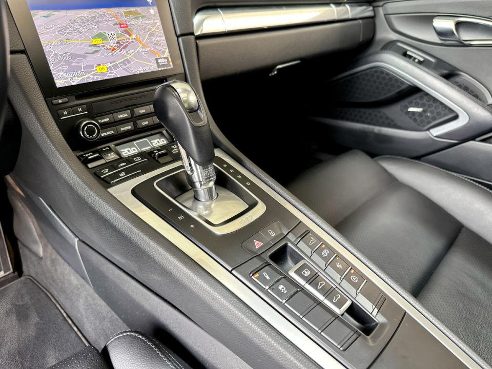PORSCHE 911 Type 991.2 Carrera S Coupé 3.0 420ch PDK7 - Le Hangar Bordelais - image 16