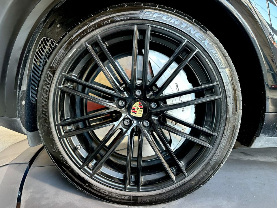 PORSCHE CAYENNE Turbo Coupé V8 4.0 550ch Tiptronic8 - Le Hangar Bordelais - image 15