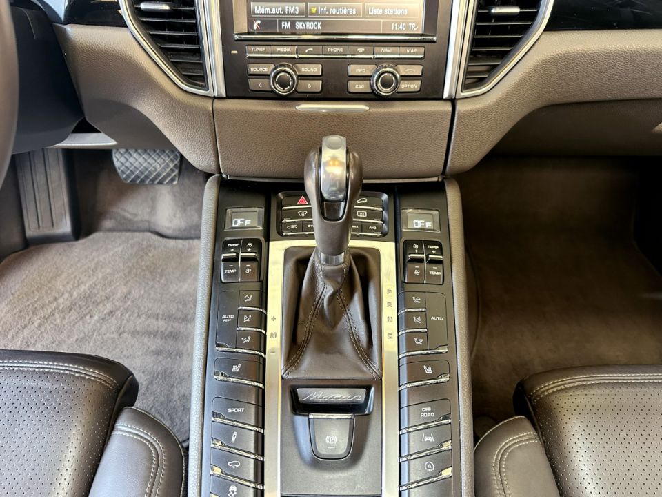 PORSCHE MACAN S Diesel V6 3.0 258ch PDK7 - Le Hangar Bordelais - image 20