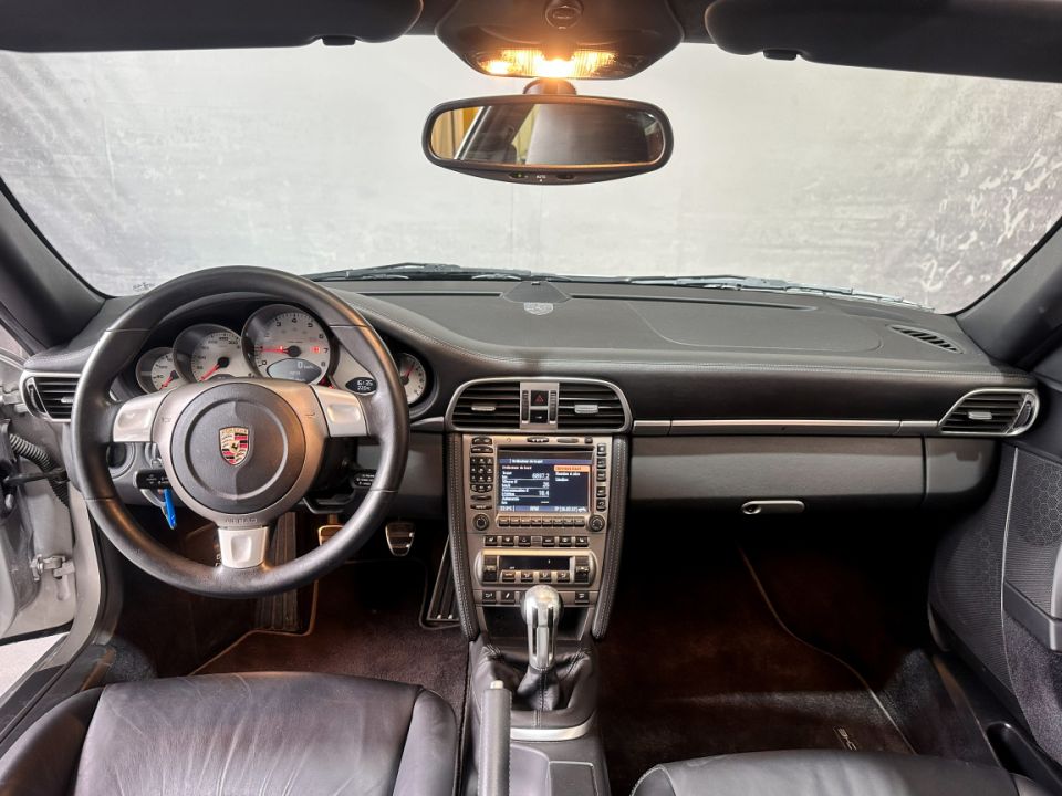 PORSCHE 911 Type 997 Carrera 4S Coupé 3.8 355ch BVM6 - Le Hangar Bordelais - image 9