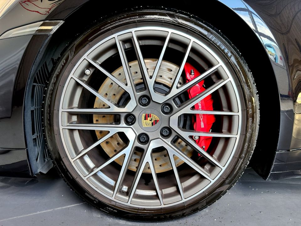 PORSCHE 911 Type 992.1 Turbo Cabriolet 3.8 580ch PDK8 - Le Hangar Bordelais - image 15