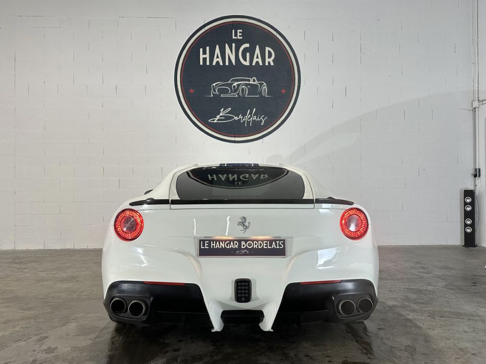 FERRARI F12 Berlinetta V12 6.3 740ch BVA7 d'Occasion - Performances et Élégance Exceptionnelles - image 6